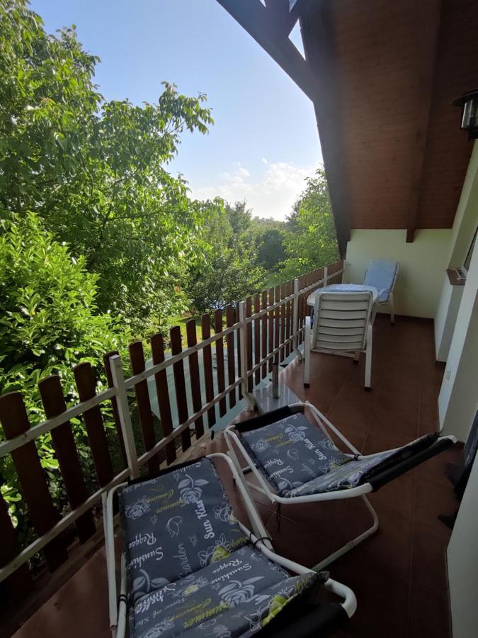 Benaja Swiss Nyaralohaz Villa Кестели Екстериор снимка