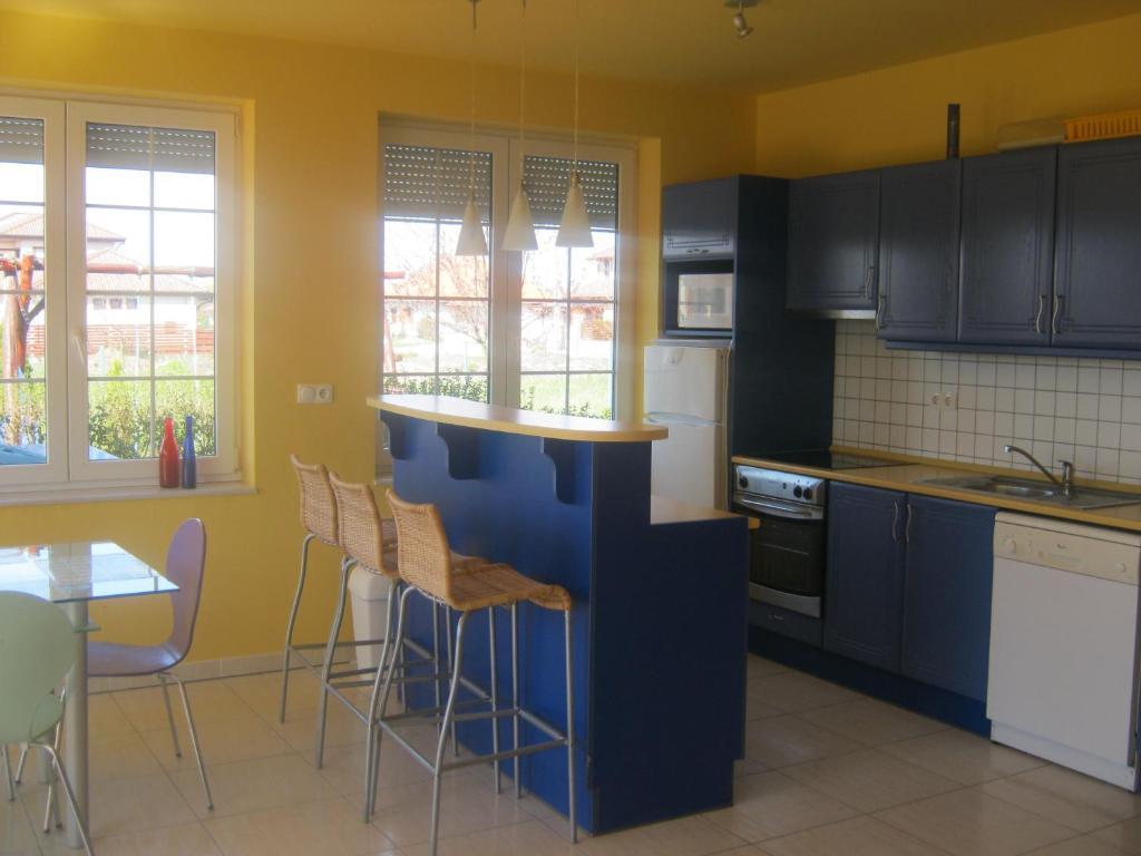 Benaja Swiss Nyaralohaz Villa Кестели Екстериор снимка